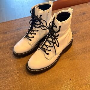 Steve Madden White Combat boots size 9